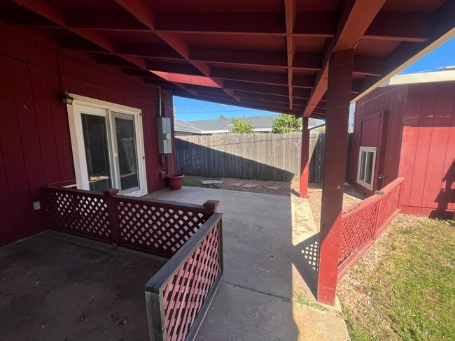 Building Photo - Spacious 4bed 2bath home in Elverta!