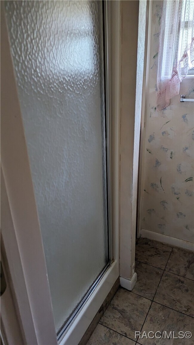 Building Photo - 33 E Murray St