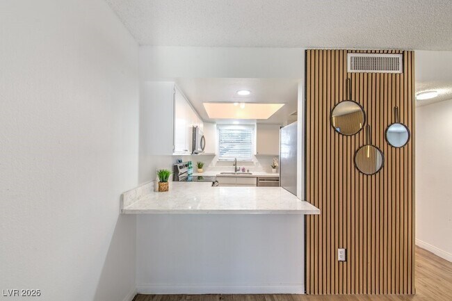 Building Photo - 3823 S Maryland Pkwy