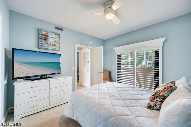 Building Photo - 4530 Gulf Shore Blvd N