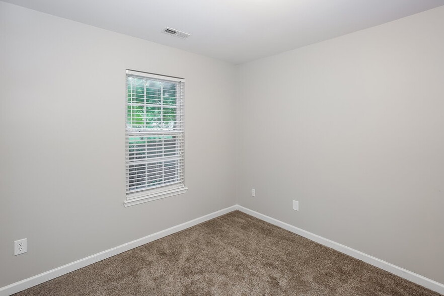 Building Photo - 4006 Craven Hill Dr