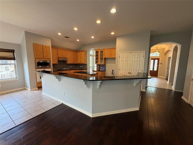 Building Photo - 8413 Sea Ash Cir