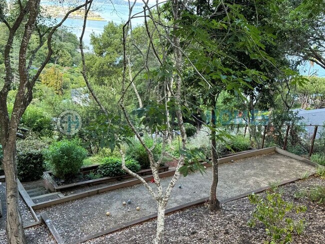 Building Photo - 40 Seafirth Rd