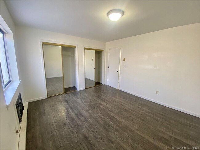 Building Photo - 128 Hamden Ave