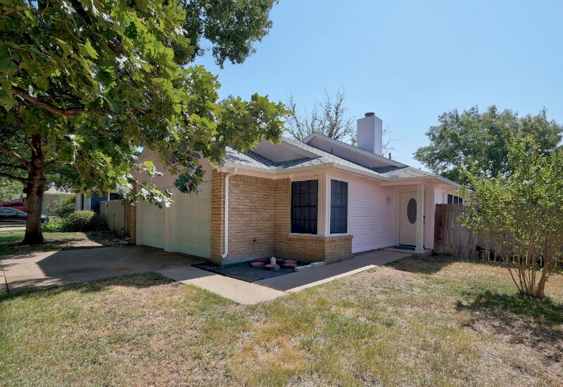 Building Photo - 12313 Limerick Ave