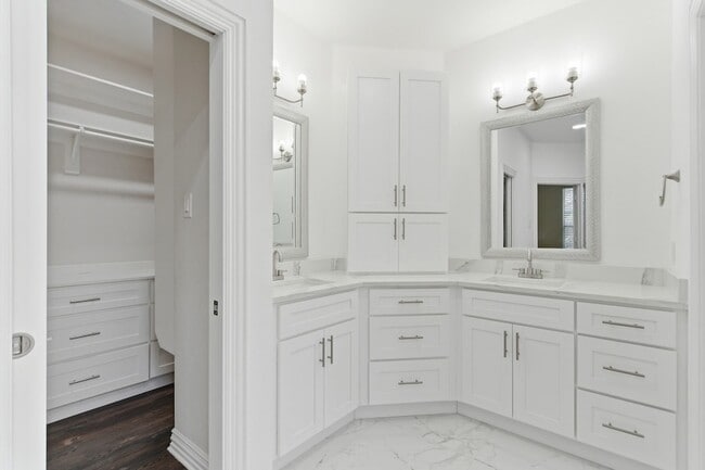 Building Photo - 5308 Sandstone Ln