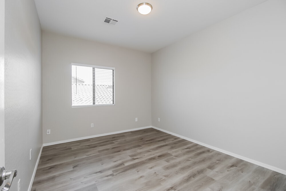 Building Photo - 815 W St Charles Ave