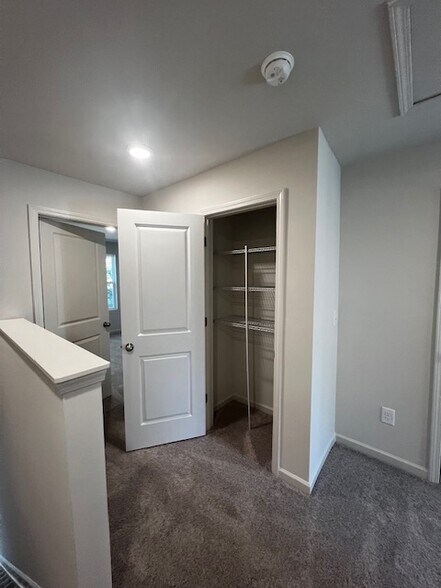 linen closet - 119 Villa Ln