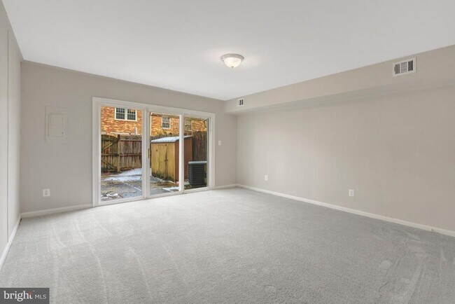 Building Photo - 8326 Darlington St