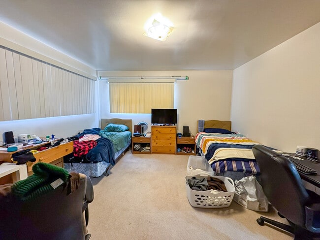 Building Photo - 845 E 820 N