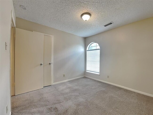 Building Photo - 16726 Britford