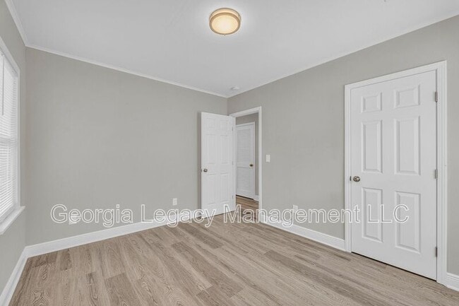 Building Photo - 21 Andrews Ct