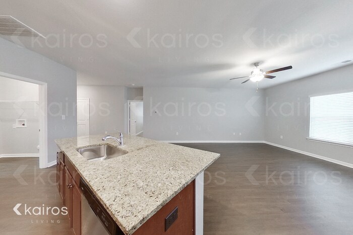 Building Photo - 108 Mayflower Cir
