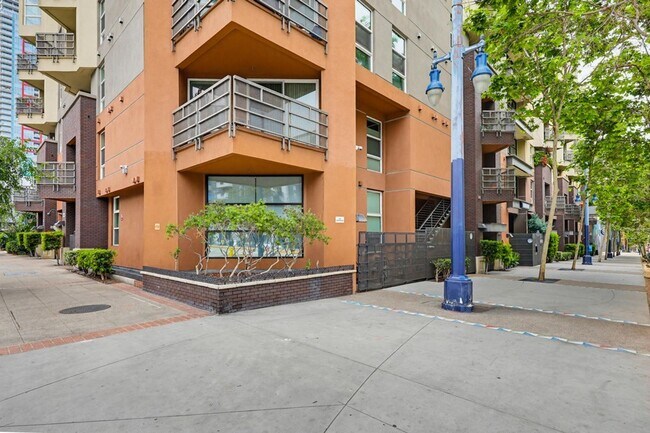 Building Photo - 1225 Island Ave