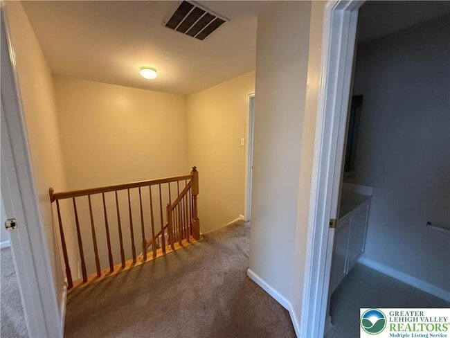 Building Photo - 4046 Clubhouse Ct