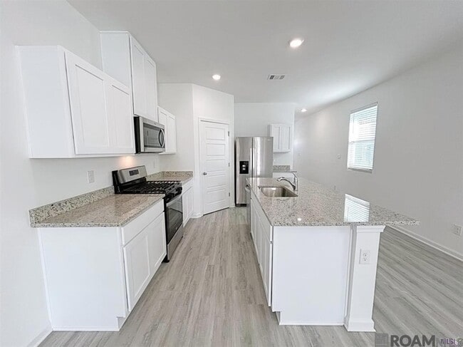 Building Photo - 1047 Drago Dr