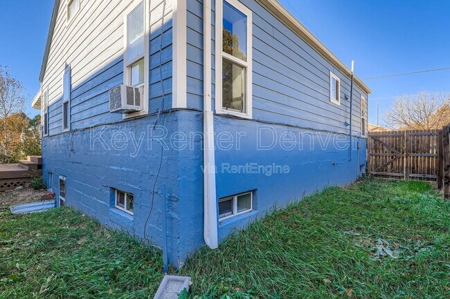 Building Photo - 1010 Jay St