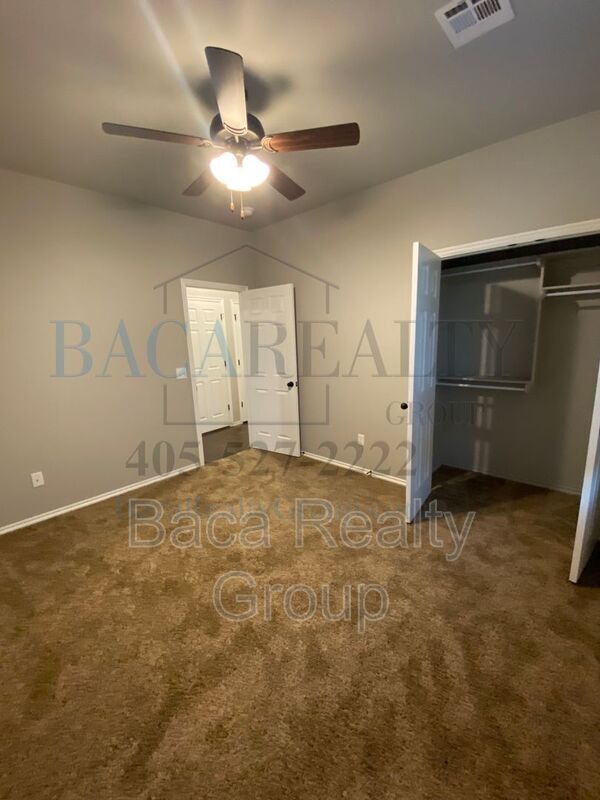 Building Photo - 1758 Eighty-Niner Ter