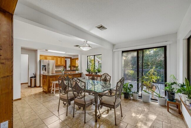 Building Photo - 4811 Soundside Dr