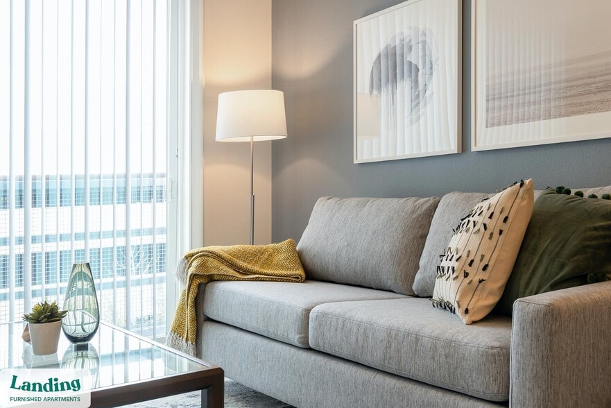 Primary Photo - 1001 S Center St