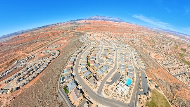 Building Photo - 1544 N Daylight St