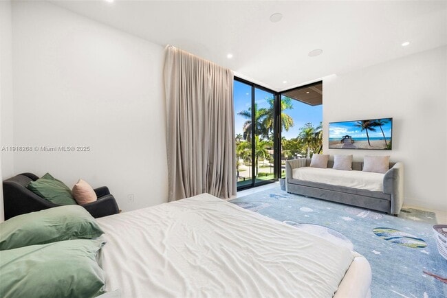 Building Photo - 1102 Washington St