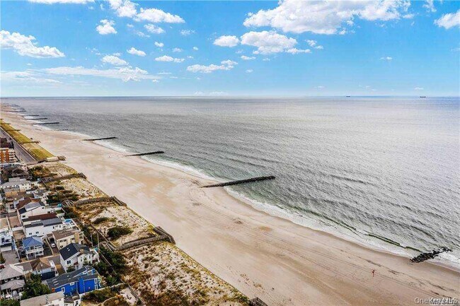 Building Photo - 98 Nebraska St