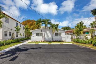 Building Photo - 3445 SW 23rd Ter
