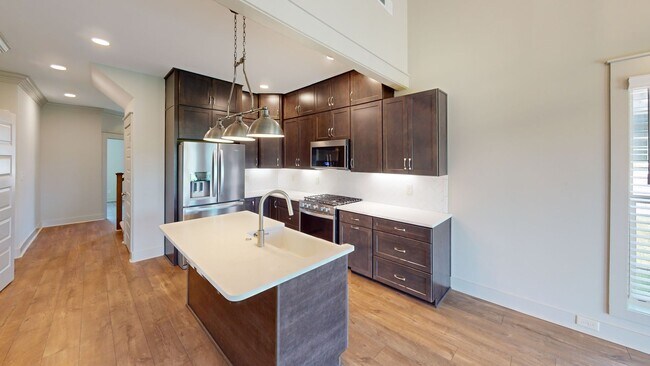 Building Photo - 1081 Veridian Dr