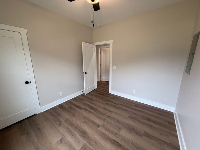 Building Photo - New Construction 3 bed 2 Bath Duplex in Shelbyville