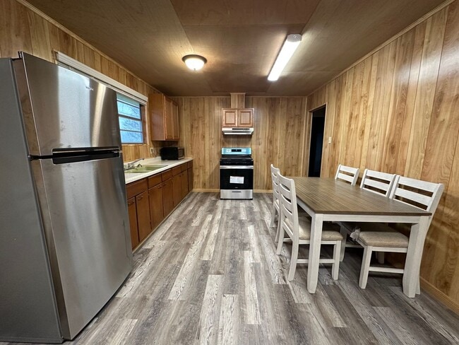 Building Photo - 35065 Paul Leblanc Ln