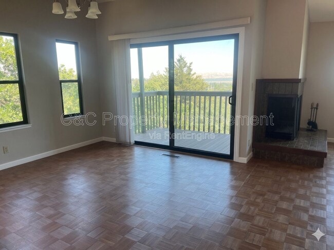 Building Photo - 1538 Ashwood Dr