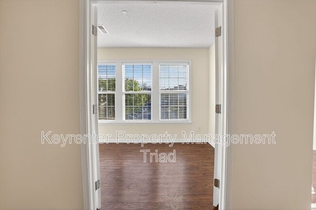 Building Photo - 4280 Cedarcroft Ct