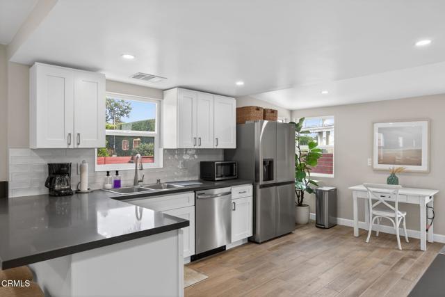 Building Photo - 201 S Olive St