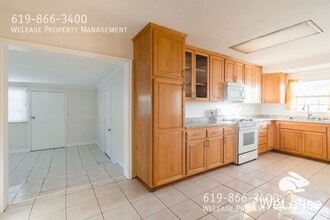 Building Photo - 6050 Schuyler St
