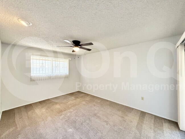 Building Photo - 10829 W Sarabande Cir