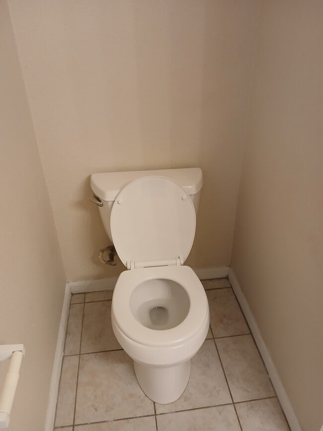 Building Photo - 510 S Poplar St