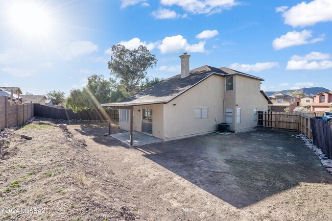 Building Photo - 7209 S Avenida Del Nopal