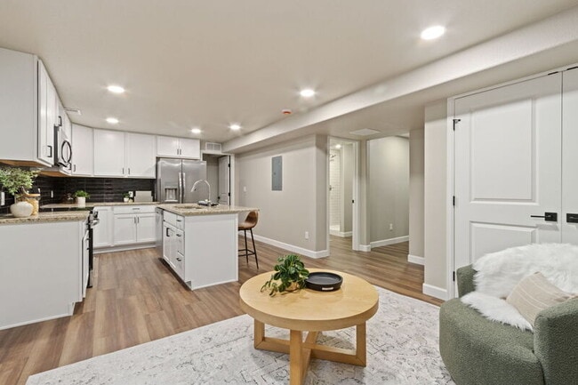 Building Photo - 7578 Little Fox Ln