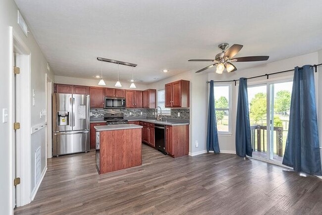 Building Photo - 4 Bedroom Home With Pond View in Top Rated...