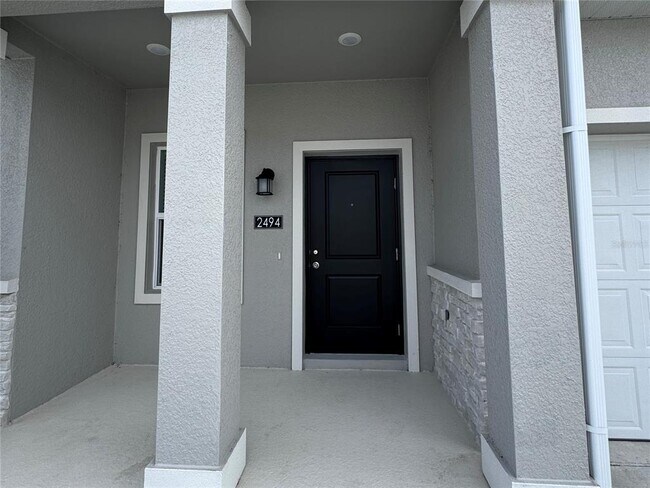Building Photo - 2494 Skyline Lp