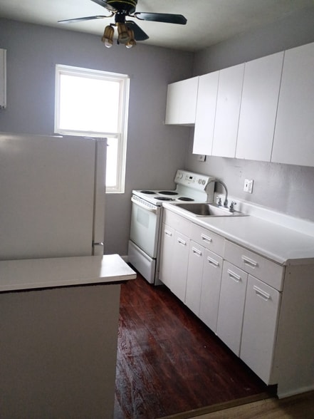 Building Photo - 13945 Superior Rd