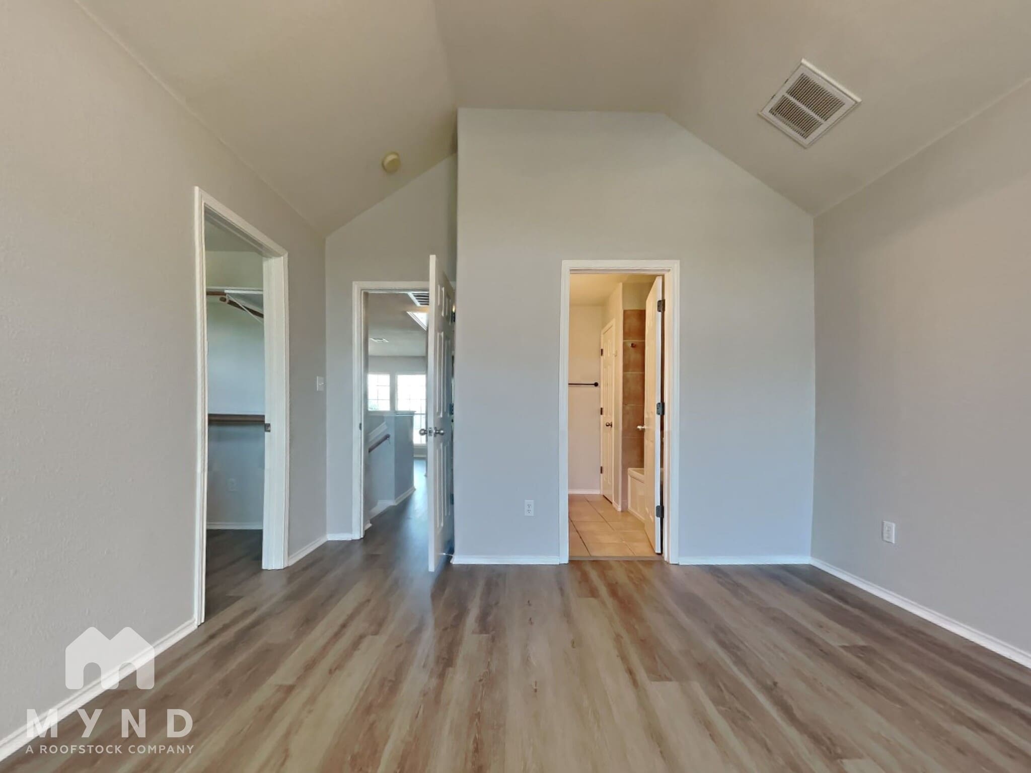 Building Photo - 2632 Century Park Blvd
