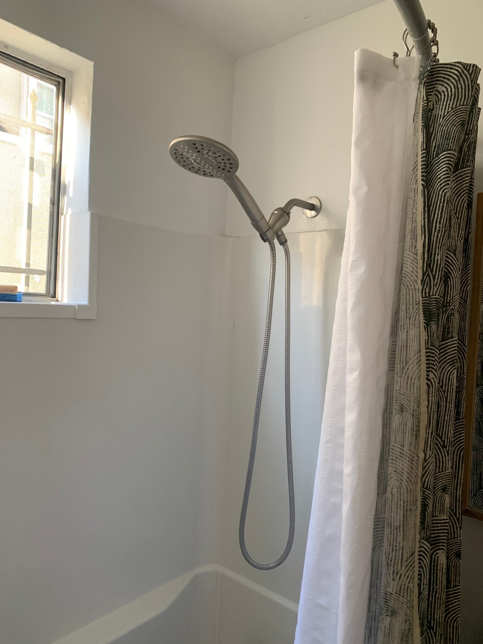 Building Photo - 800 N Eucalyptus Ave