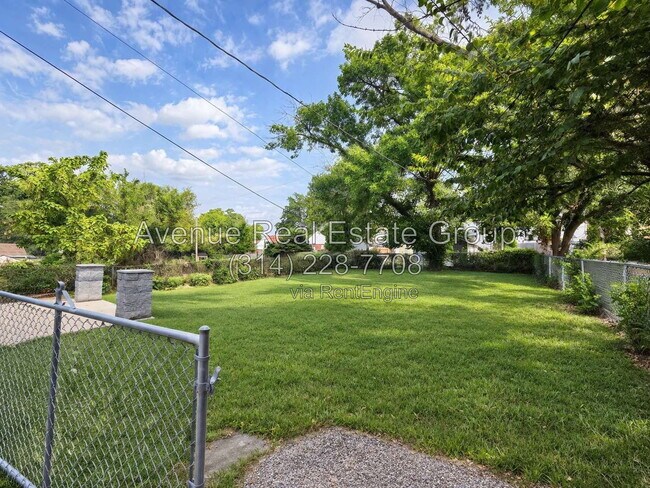 Building Photo - 7721 W Ranken Ave