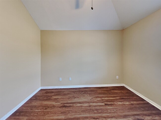 Building Photo - 13826 McKinney Creek Ln