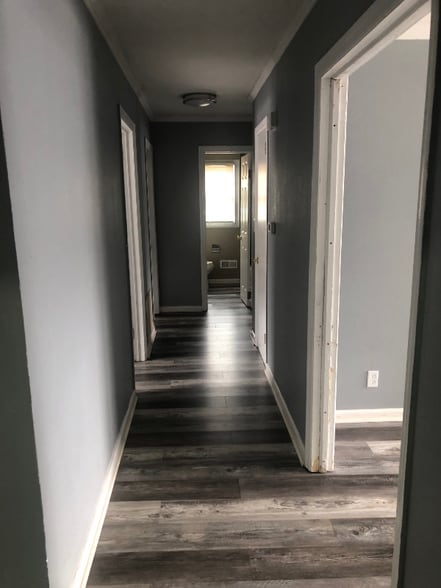 Building Photo - 106 Marine Dr