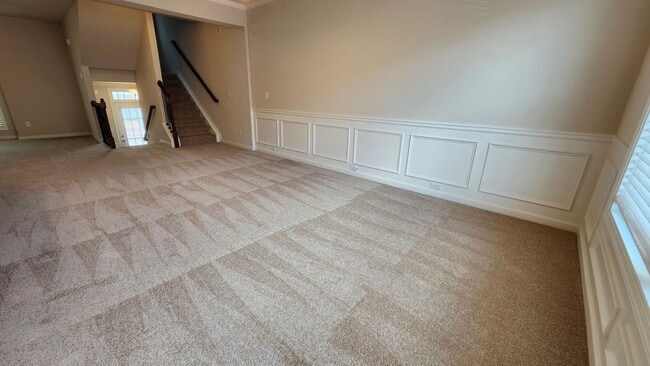 Building Photo - Modern Corner-Lot Townhome in Berkeley Vil...