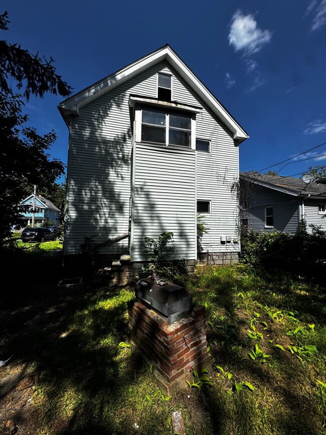 Primary Photo - 11222 Revere Ave