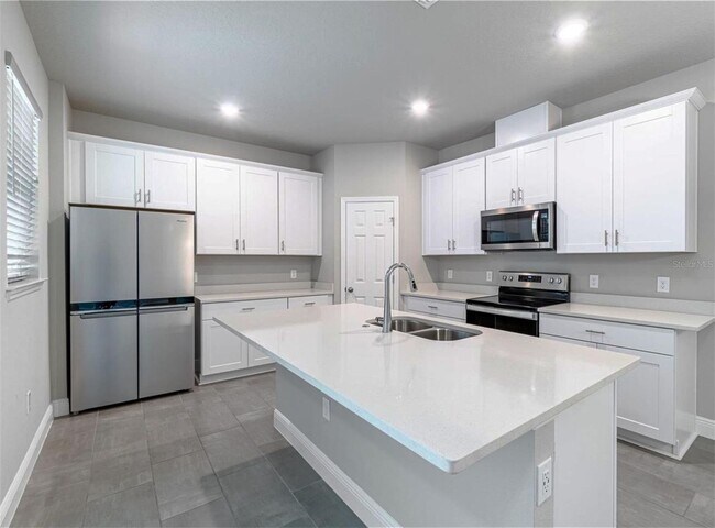 Building Photo - Beautiful 3/2.5 Townhouse in Winter Park